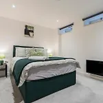 3 Bedroom Duplex Apartment In Jewellery Quarter