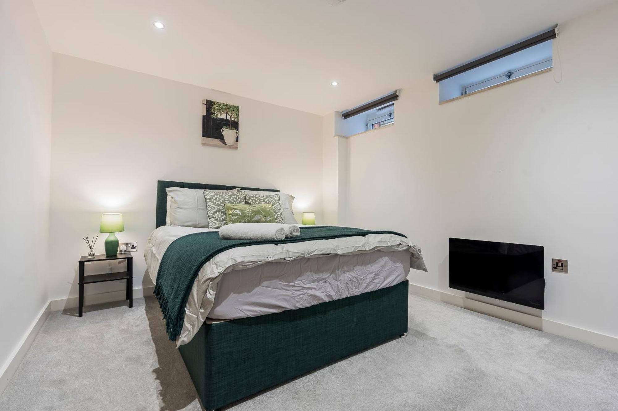 3 Bedroom Duplex In Jewellery Quarter Apartment Birmingham